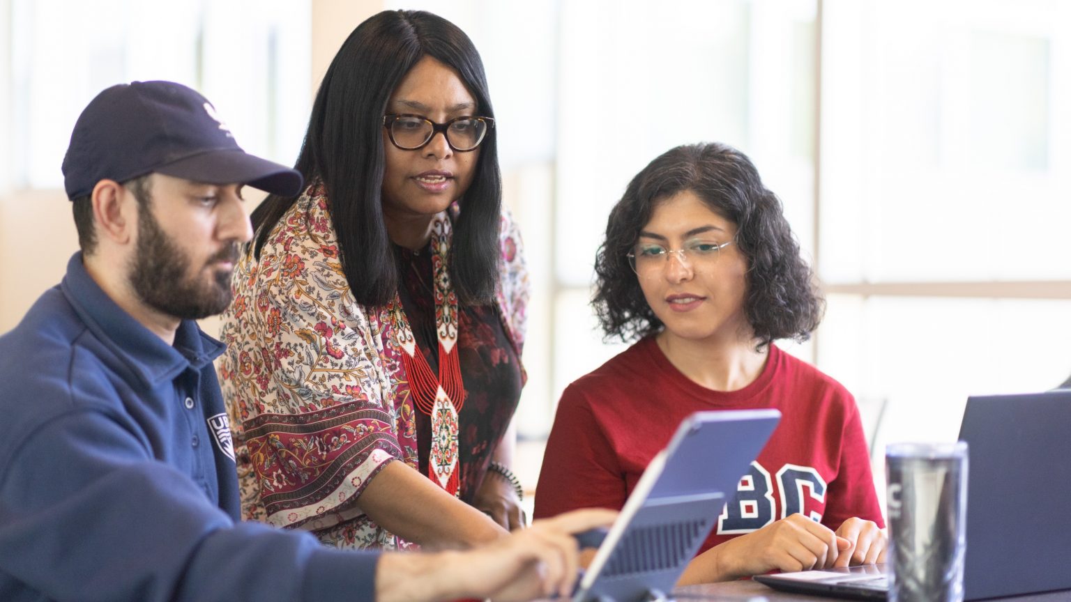 Dr. Sumi Siddiqua and Engineering students at UBC Okanagan campus.